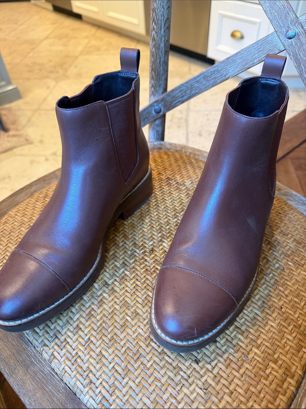 Women’s Cole
Haan Brown Chelsea Boots - Classic Leather Ankle Boots